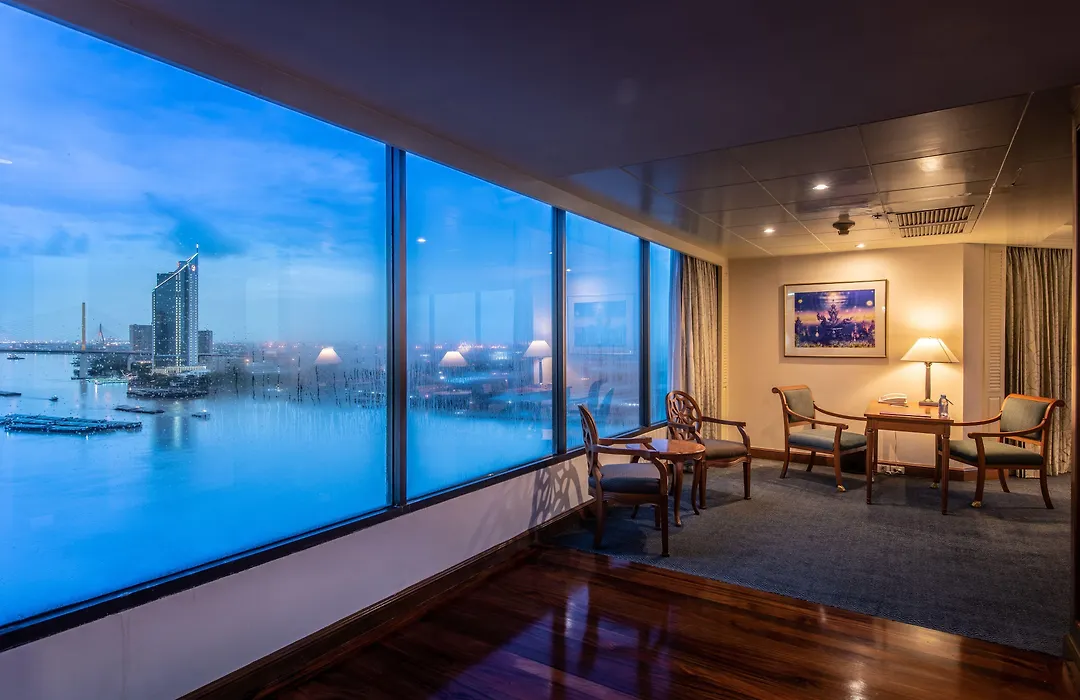 Montien Riverside Hotel Bangkok-1